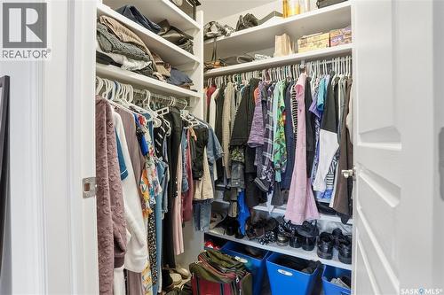 207 615 Saskatchewan Crescent W, Saskatoon, SK - Indoor With Storage