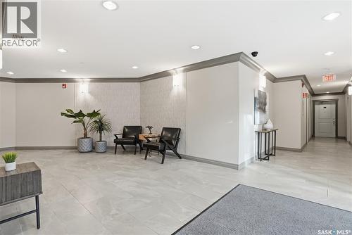 207 615 Saskatchewan Crescent W, Saskatoon, SK - Indoor