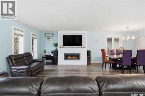 155 Catherwood Crescent, Regina, SK - Indoor Photo Showing Living Room With Fireplace