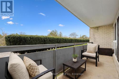 102 - 105 Conroy Crescent, Guelph (Dovercliffe Park/Old University), ON - Outdoor With Exterior