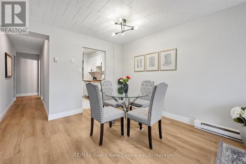 102 - 105 Conroy Crescent, Guelph (Dovercliffe Park/Old University), ON - Indoor Photo Showing Dining Room