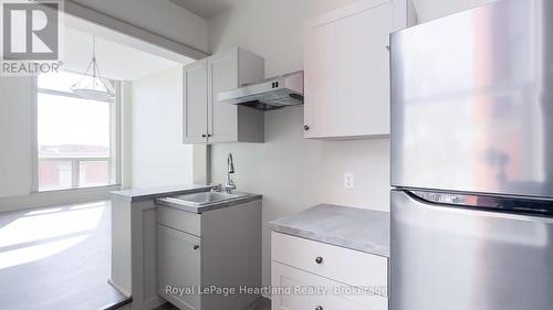 56 Albert Street, Stratford, ON - Indoor