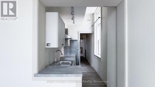 56 Albert Street, Stratford, ON - Indoor