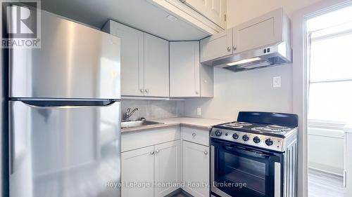 56 Albert Street, Stratford, ON - Indoor Photo Showing Kitchen