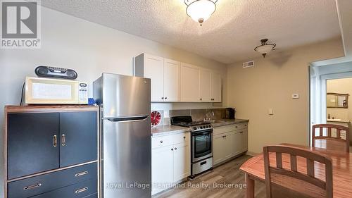 56 Albert Street, Stratford, ON - Indoor Photo Showing Kitchen