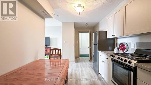 56 Albert Street, Stratford, ON - Indoor Photo Showing Kitchen