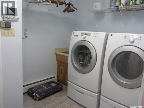 542 Christopher Lane, Saskatoon, SK - Indoor Photo Showing Laundry Room