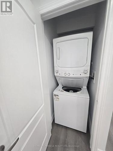 3 Sylvia Street, Barrie, ON - Indoor Photo Showing Laundry Room