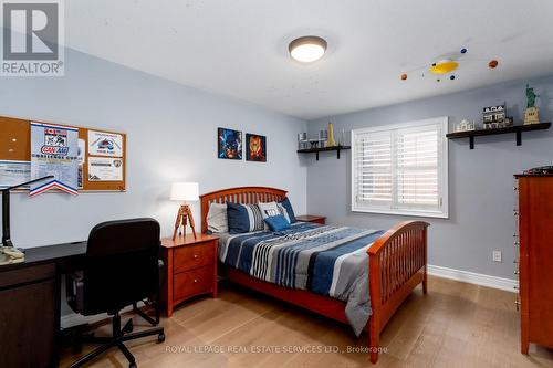 2472 Chaplin Road, Oakville, ON - Indoor Photo Showing Bedroom