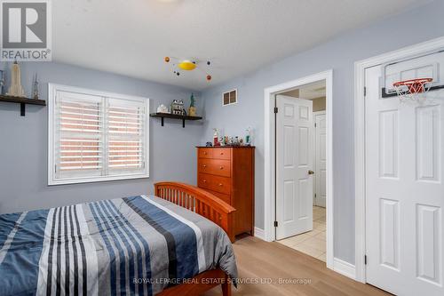 2472 Chaplin Road, Oakville, ON - Indoor Photo Showing Bedroom