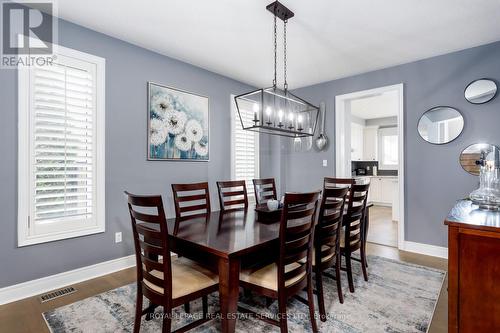 2472 Chaplin Road, Oakville, ON - Indoor Photo Showing Dining Room