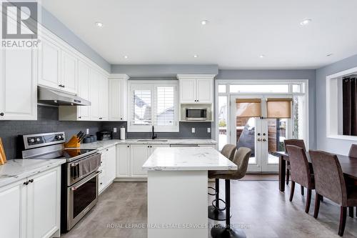 2472 Chaplin Road, Oakville, ON - Indoor Photo Showing Kitchen With Stainless Steel Kitchen