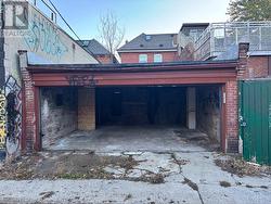 2257 DUNDAS STREET W  Toronto, ON M6R 1X6