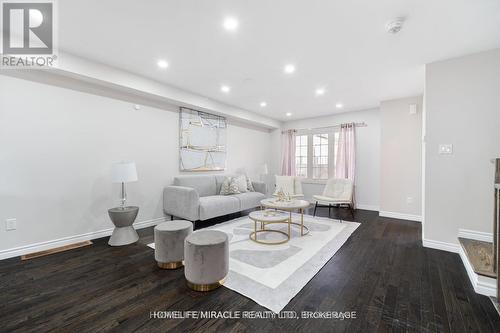 18 Kenridge Terrace, Hamilton, ON - Indoor