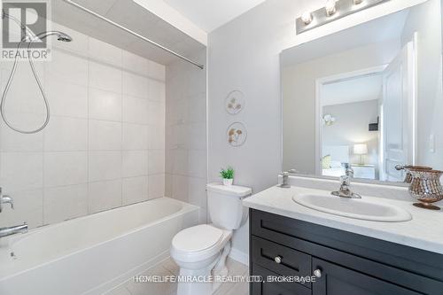 18 Kenridge Terrace, Hamilton, ON - Indoor Photo Showing Bathroom