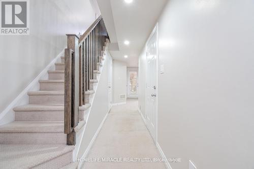 18 Kenridge Terrace, Hamilton, ON - Indoor Photo Showing Other Room