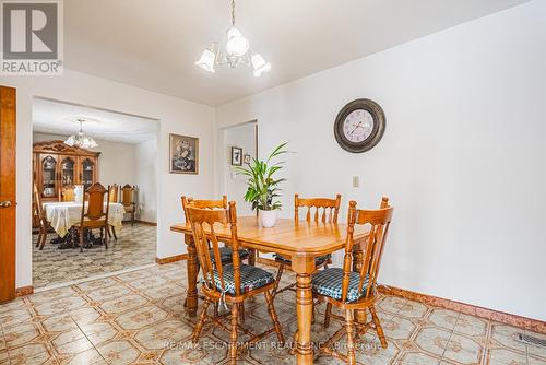 19 Hadeland Avenue, Hamilton, ON - Indoor Photo Showing Dining Room