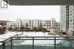 3I - 8 ROSEBANK DRIVE  Toronto, ON M1B 5Z3