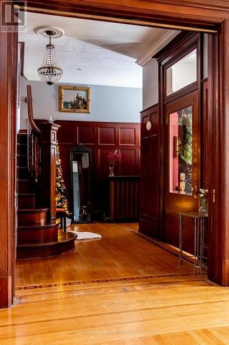 34 Holton Avenue S, Hamilton, ON - Indoor Photo Showing Other Room