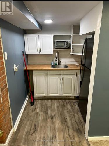 34 Holton Avenue S, Hamilton, ON - Indoor