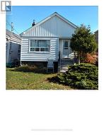 93 HEALE AVENUE  Toronto, ON M1N 3X9