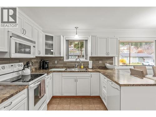 110 West Enderby Road, Enderby, BC - Indoor Photo Showing Kitchen