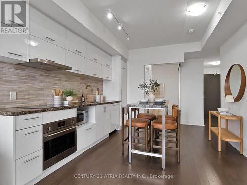 1108 - 8081 Birchmount Road, Markham, ON - Indoor Photo Showing Kitchen With Upgraded Kitchen