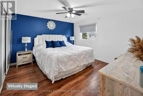 4 Pleasant Grove Terrace, Grimsby, ON - Indoor Photo Showing Bedroom