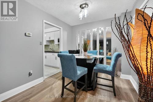 4 Pleasant Grove Terrace, Grimsby, ON - Indoor Photo Showing Dining Room