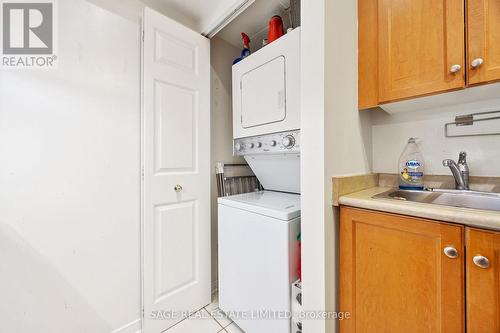 702 - 115 Richmond Street E, Toronto, ON - Indoor Photo Showing Laundry Room