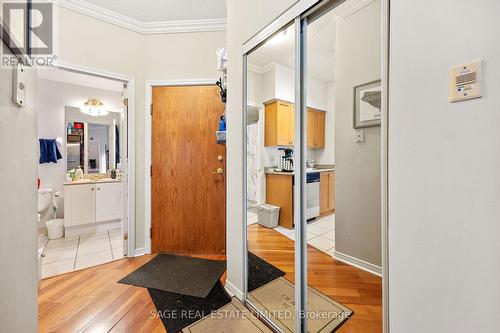 702 - 115 Richmond Street E, Toronto, ON - Indoor