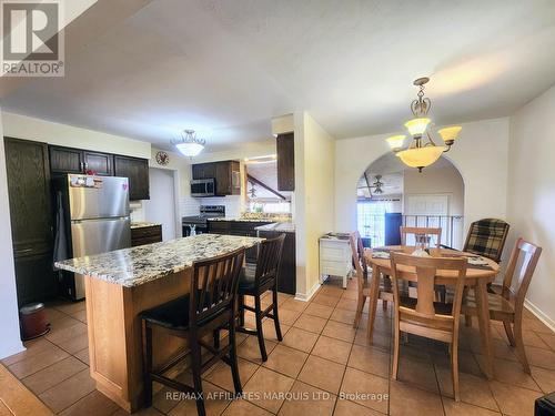 Kitchen/Dining room with movable island - 428 Bellevue Crescent, Cornwall, ON - Indoor