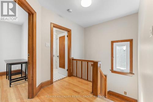 242 Harmer Avenue S, Ottawa, ON - Indoor Photo Showing Other Room