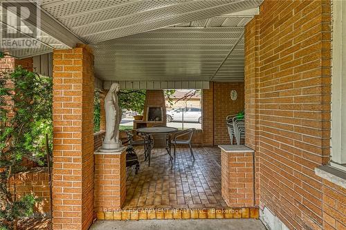 5 Third Road E, Hamilton, ON - Outdoor With Exterior