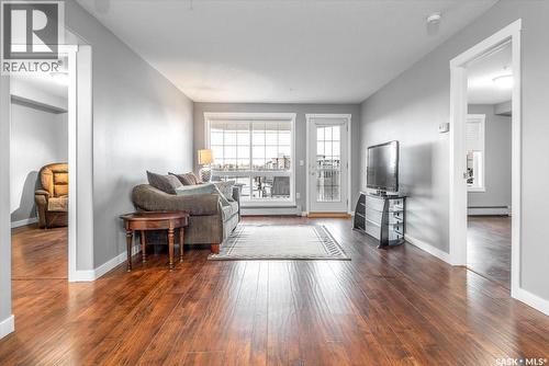 108 2300 Tell Place, Regina, SK - Indoor Photo Showing Living Room