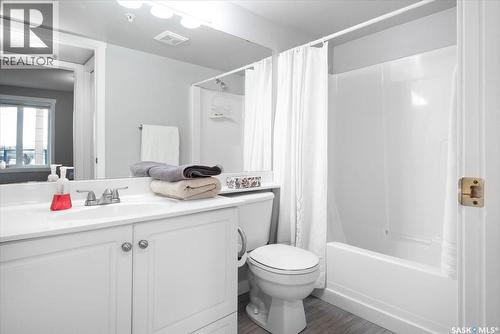 108 2300 Tell Place, Regina, SK - Indoor Photo Showing Bathroom