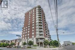 207 - 1 CLAIRTRELL ROAD  Toronto, ON M2N 7H6