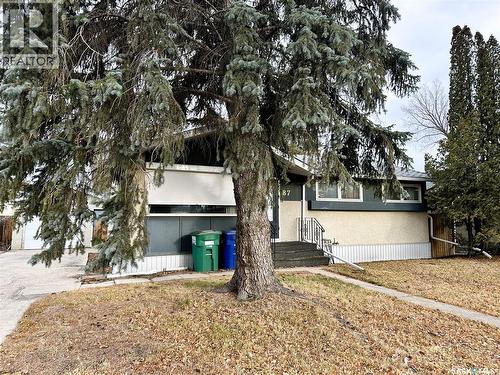 87 Tucker Crescent, Saskatoon, SK - Outdoor