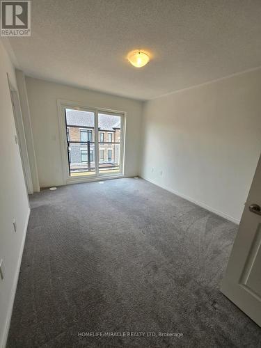 1431 Coral Springs Path, Oshawa, ON - Indoor Photo Showing Other Room