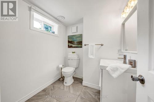 421 Bloomfield Main Street, Prince Edward County (Bloomfield Ward), ON - Indoor Photo Showing Bathroom