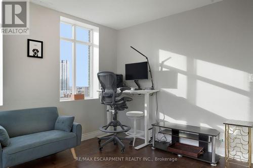 1006 - 36 James Street S, Hamilton, ON - Indoor