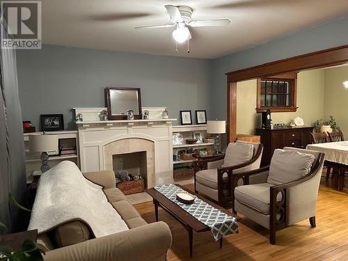 7 Forest Ave, Sault Ste. Marie, ON - Indoor With Fireplace