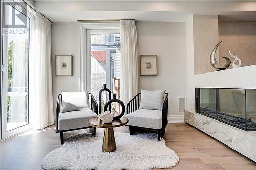 937 Goodwin Road, Mississauga, ON - Indoor Photo Showing Other Room With Fireplace