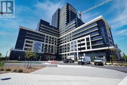 813 - 3220 WILLIAM COLTSON AVENUE  Oakville, ON L6H 7X9