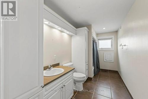 1058 Lucas Road, Loyalist (Lennox And Addington - South), ON - Indoor Photo Showing Bathroom
