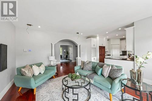 1058 Lucas Road, Loyalist (Lennox And Addington - South), ON - Indoor Photo Showing Living Room