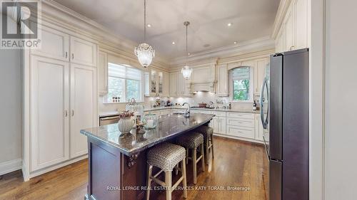 1 Carluke Crescent, Toronto, ON - Indoor Photo Showing Kitchen With Upgraded Kitchen