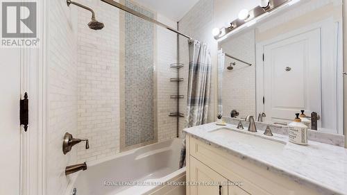 1 Carluke Crescent, Toronto, ON - Indoor Photo Showing Bathroom