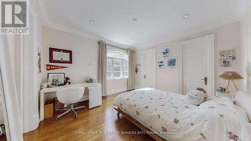 1 Carluke Crescent, Toronto, ON - Indoor Photo Showing Bedroom