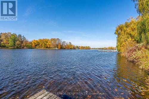 2322 Summerside Drive, Ottawa, ON 